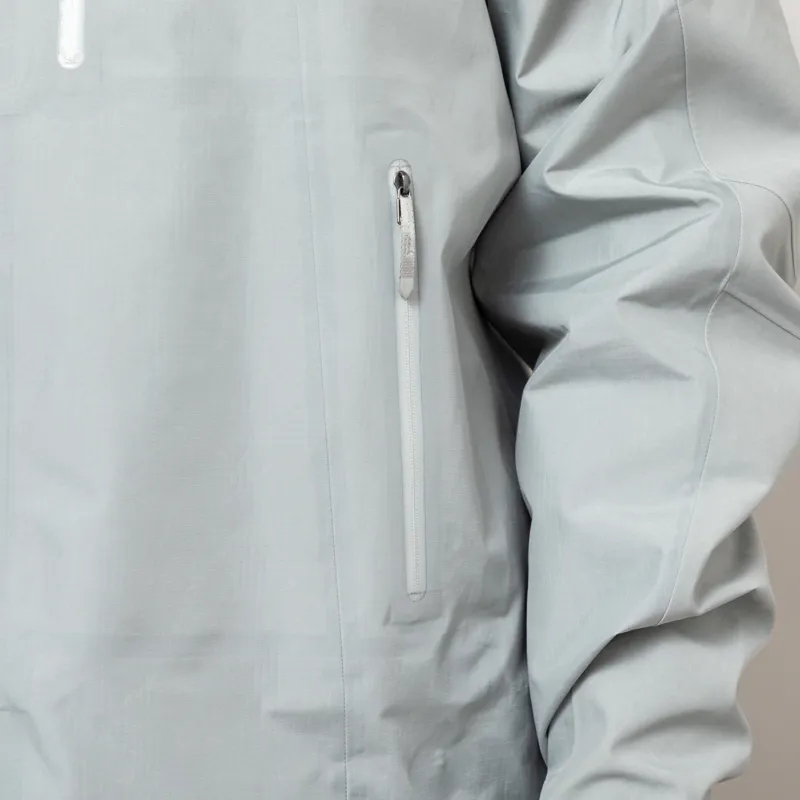 66 North Hornstrandir GORE-TEX Pro Jacket Grey Sky-13