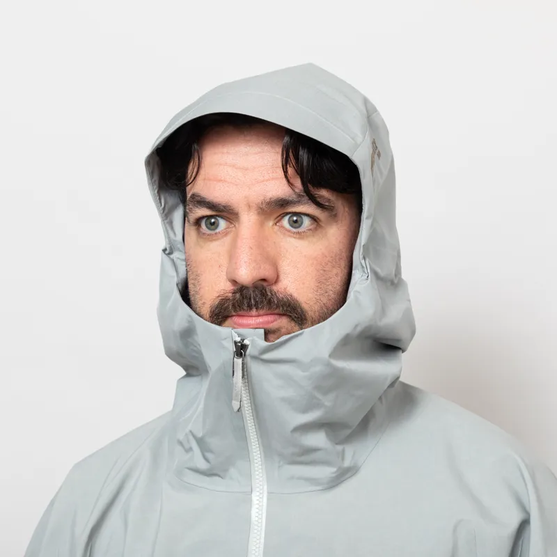 66 North Hornstrandir GORE-TEX Pro Jacket Grey Sky-8