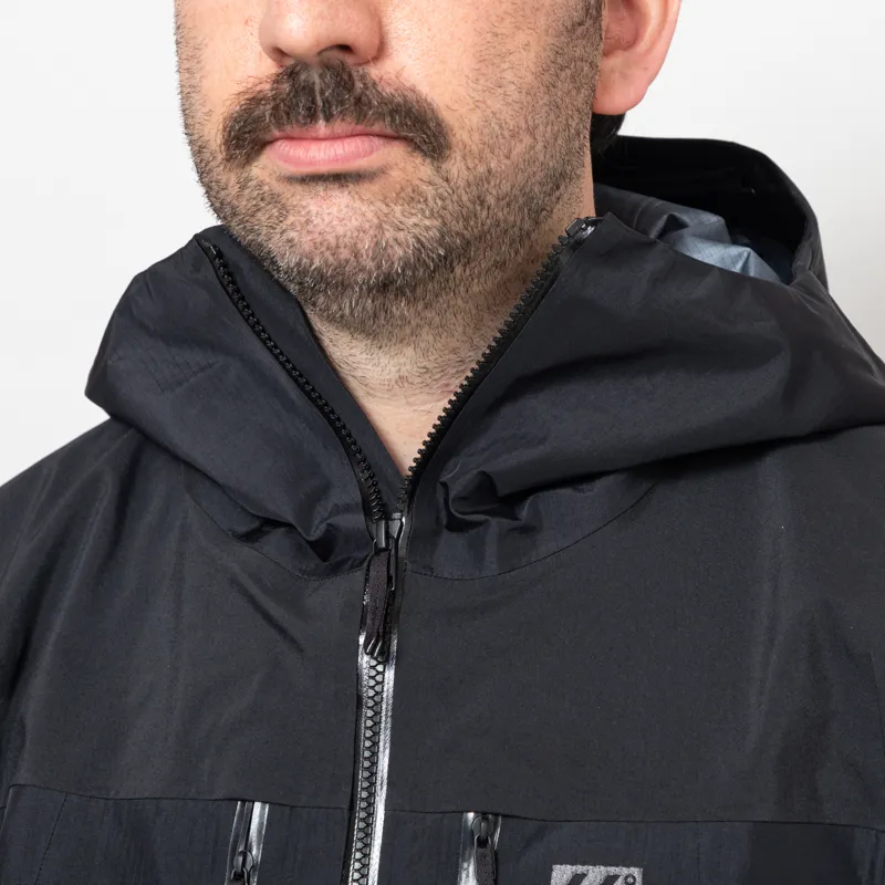 66 North Hornstrandir GORE-TEX Pro Jacket Black-6