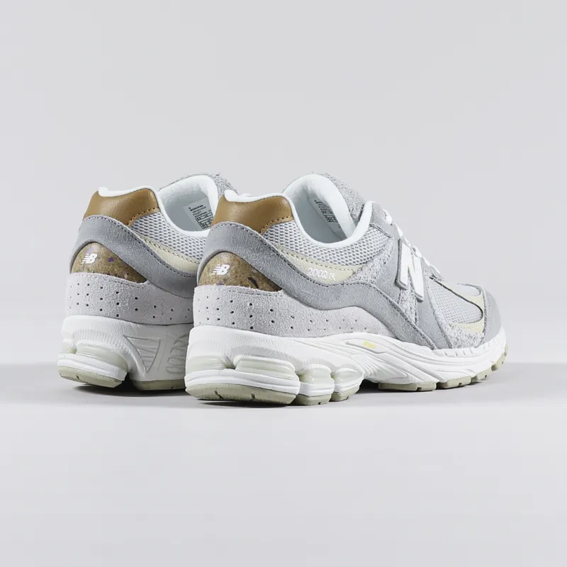 New Balance Womens 2002R Shoes Concrete Sandstone Grey Matter-3