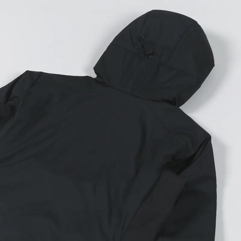 Arc'teryx Womens Atom Hoody Black-11