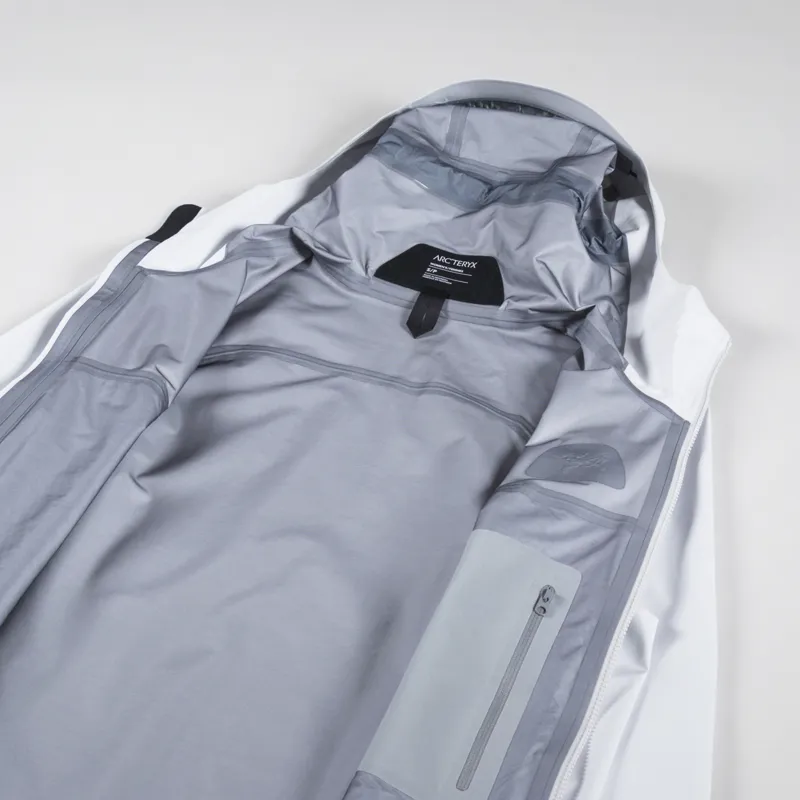 Arc'teryx Womens Beta Jacket Atmos-6
