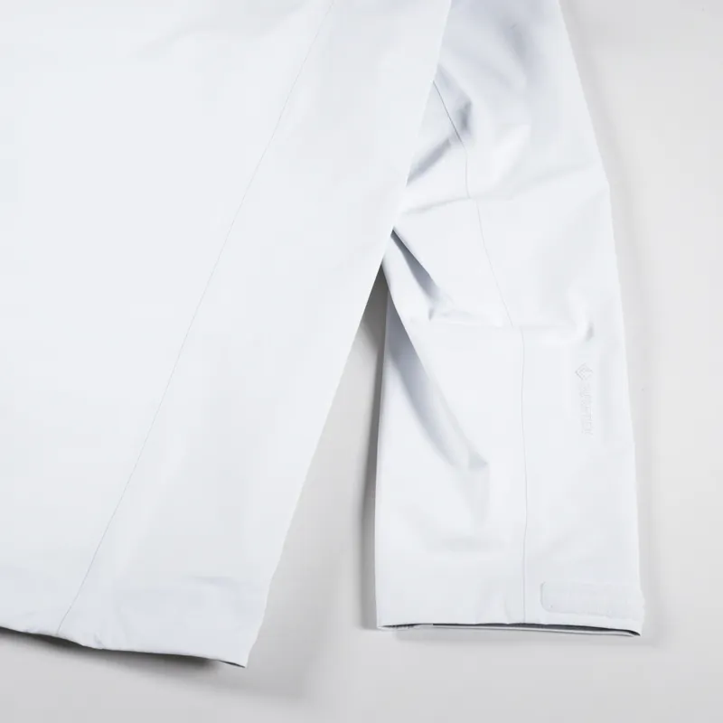 Arc'teryx Womens Beta Jacket Atmos-8