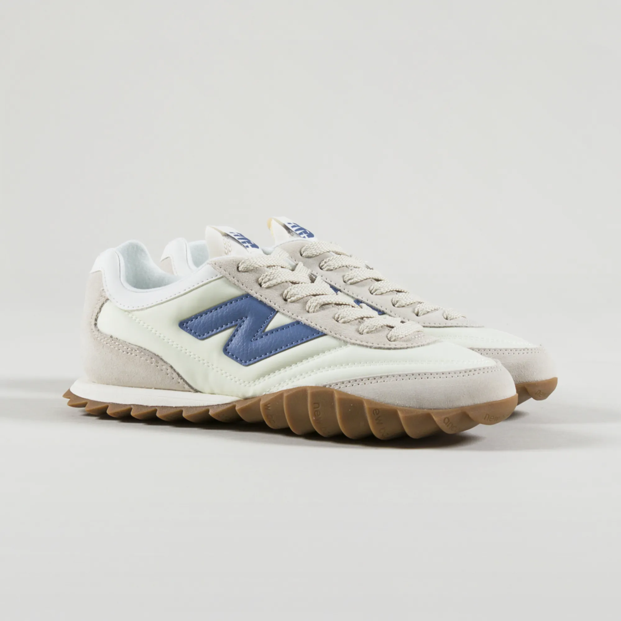New Balance Womens RC30 Shoes Angora Timberwolf Mercury Blue