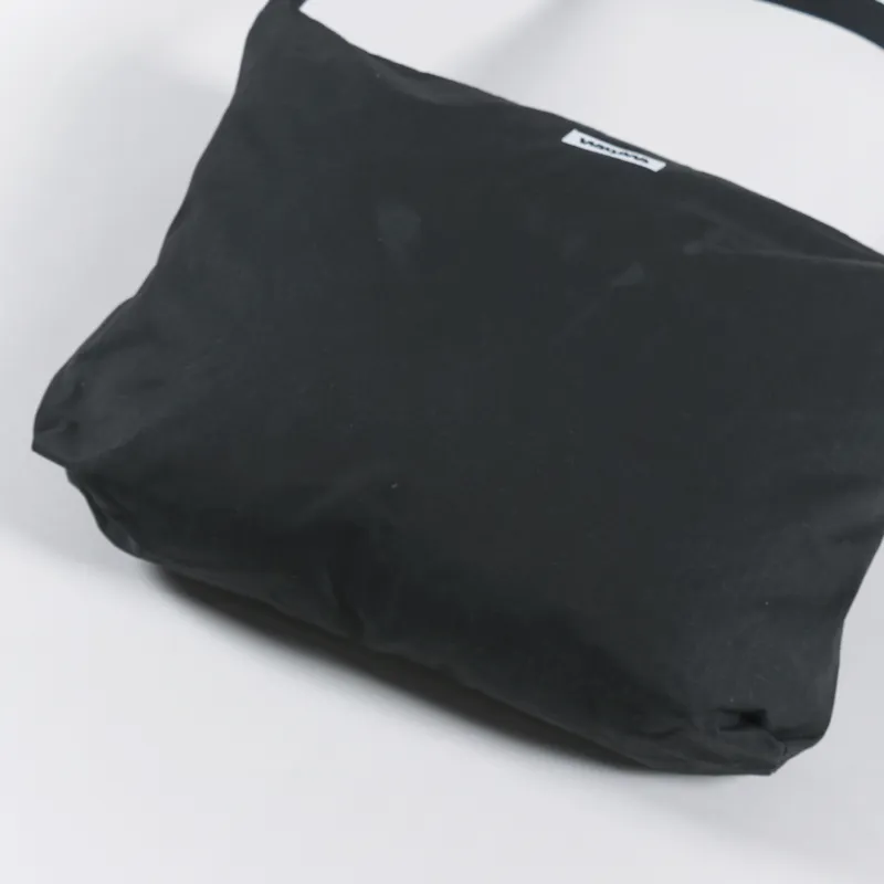 WAWWA Water Resistant Messenger Bag Black-4