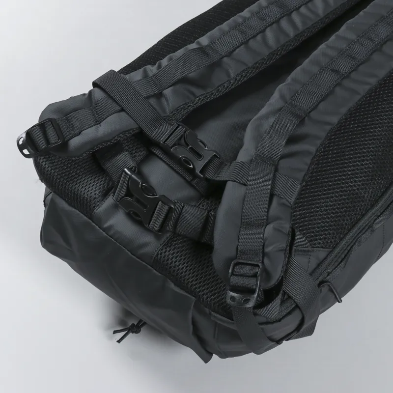 Elliker Wharfe Flap Over Backpack 22L Black-5