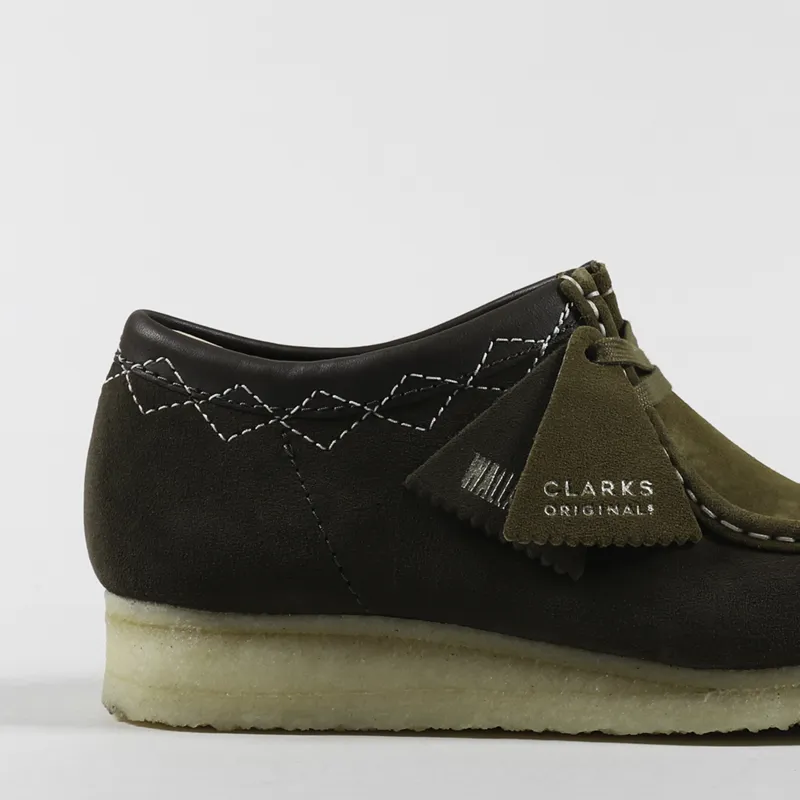 靴 Clarks Originals Wallabee UK7.5 Clarks Originals Mens Wallabee Shoes Green Combi Stitch Suede