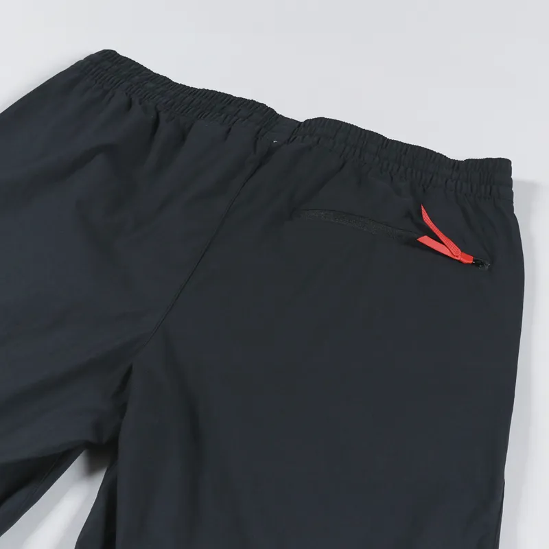 Berghaus Wind Short 90 Black-5