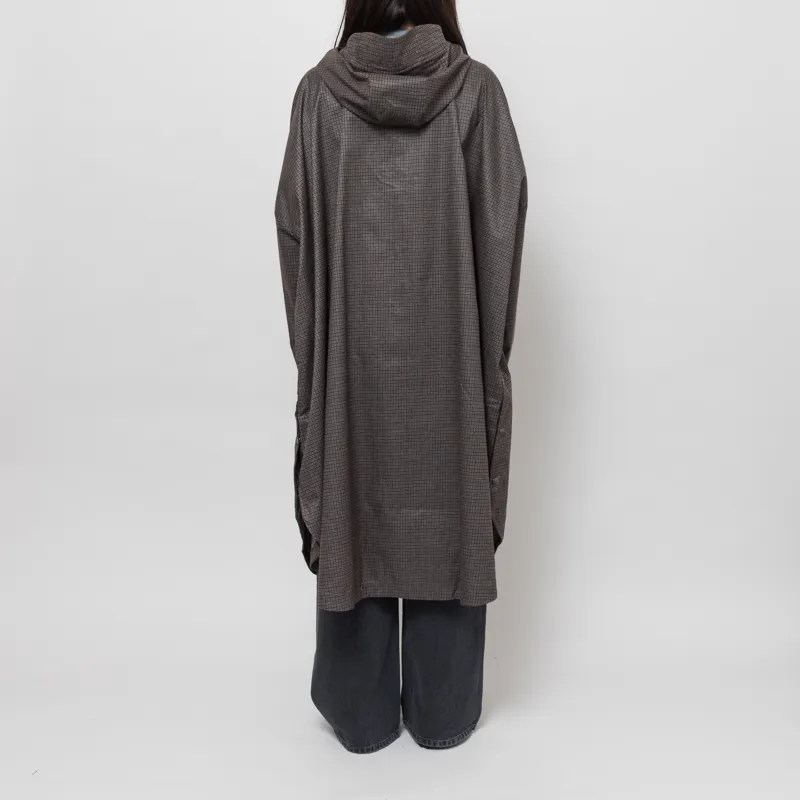 Leon And Harper Womens Vannah Check Poncho Brown-3