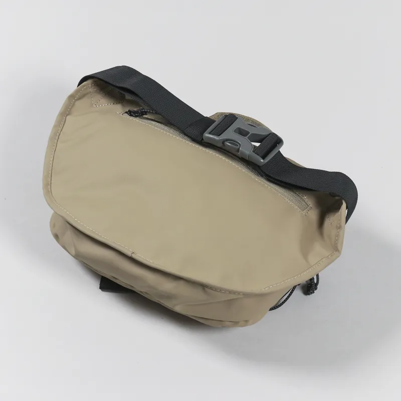 Elliker Fitts Sling Bag 2L Sand-3