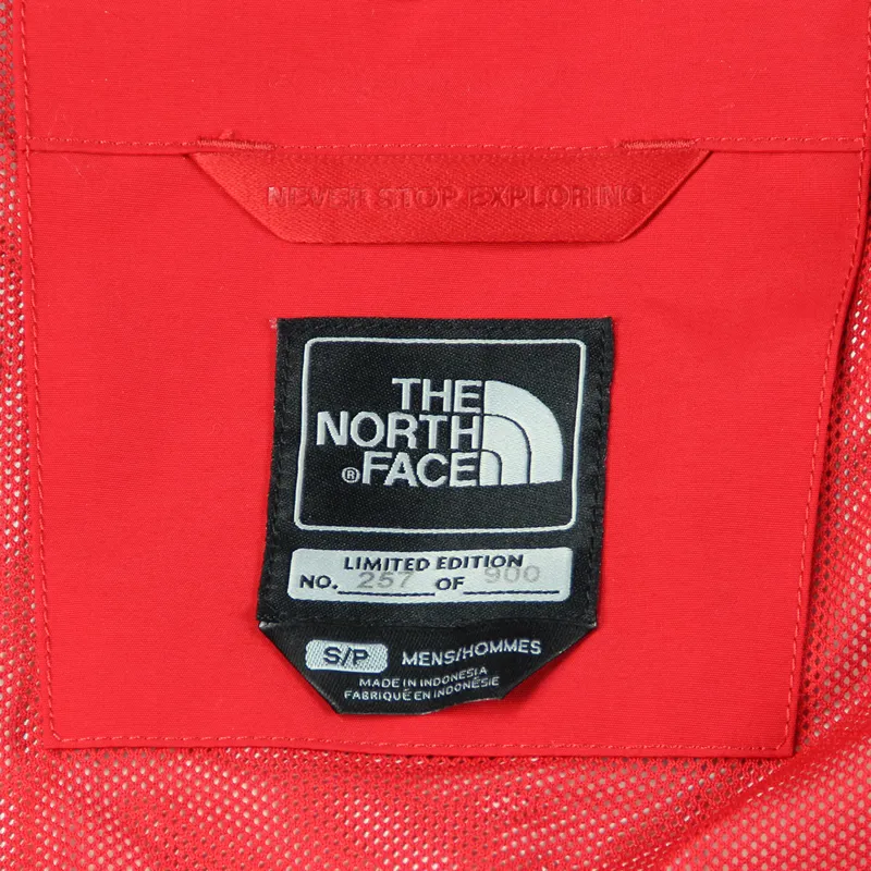 The North Face 1985 Gore Tex Ltd Mountain Jacket Red-4