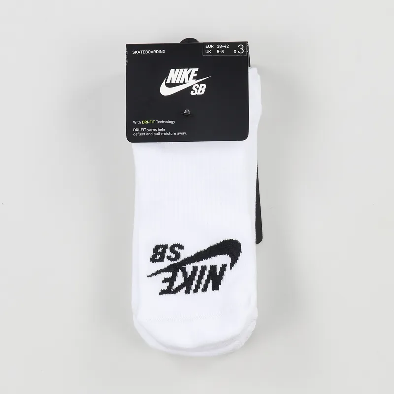 Nike SB 3 Pack No Show Socks White Black-1