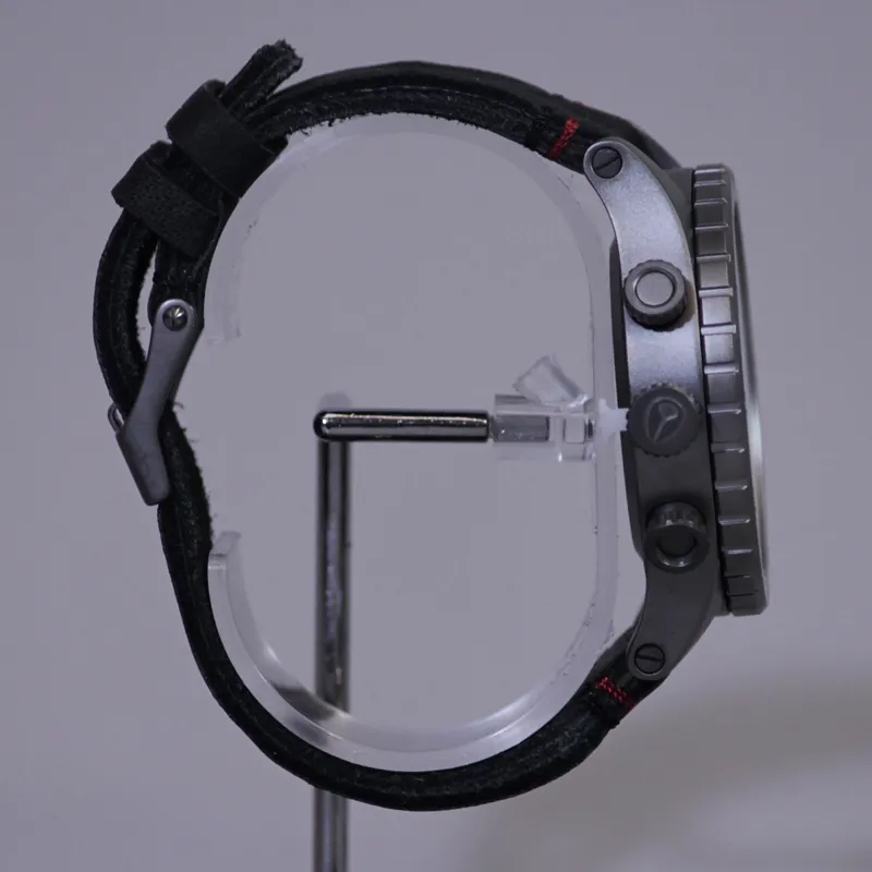 Nixon 48-20 Chrono Leather Watch Gunmetal White-2