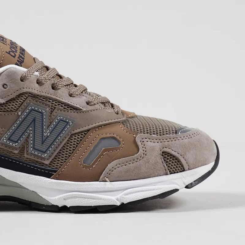 New Balance Made In UK 920 Shoes Sand Navy-6