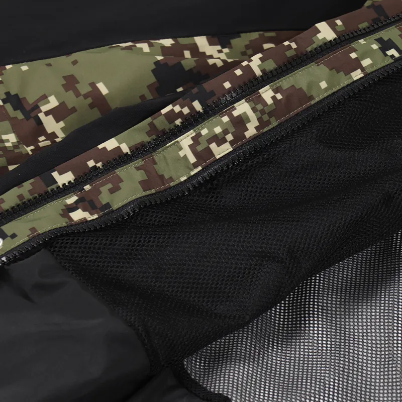 The North Face 1994 Retro Mountain Light Jacket Digital Camo-7