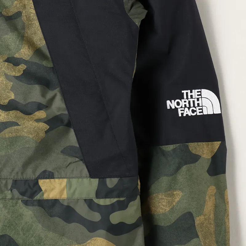 The North Face 1994 Seasonal Retro Mountain Light Jacket Green Camo-4
