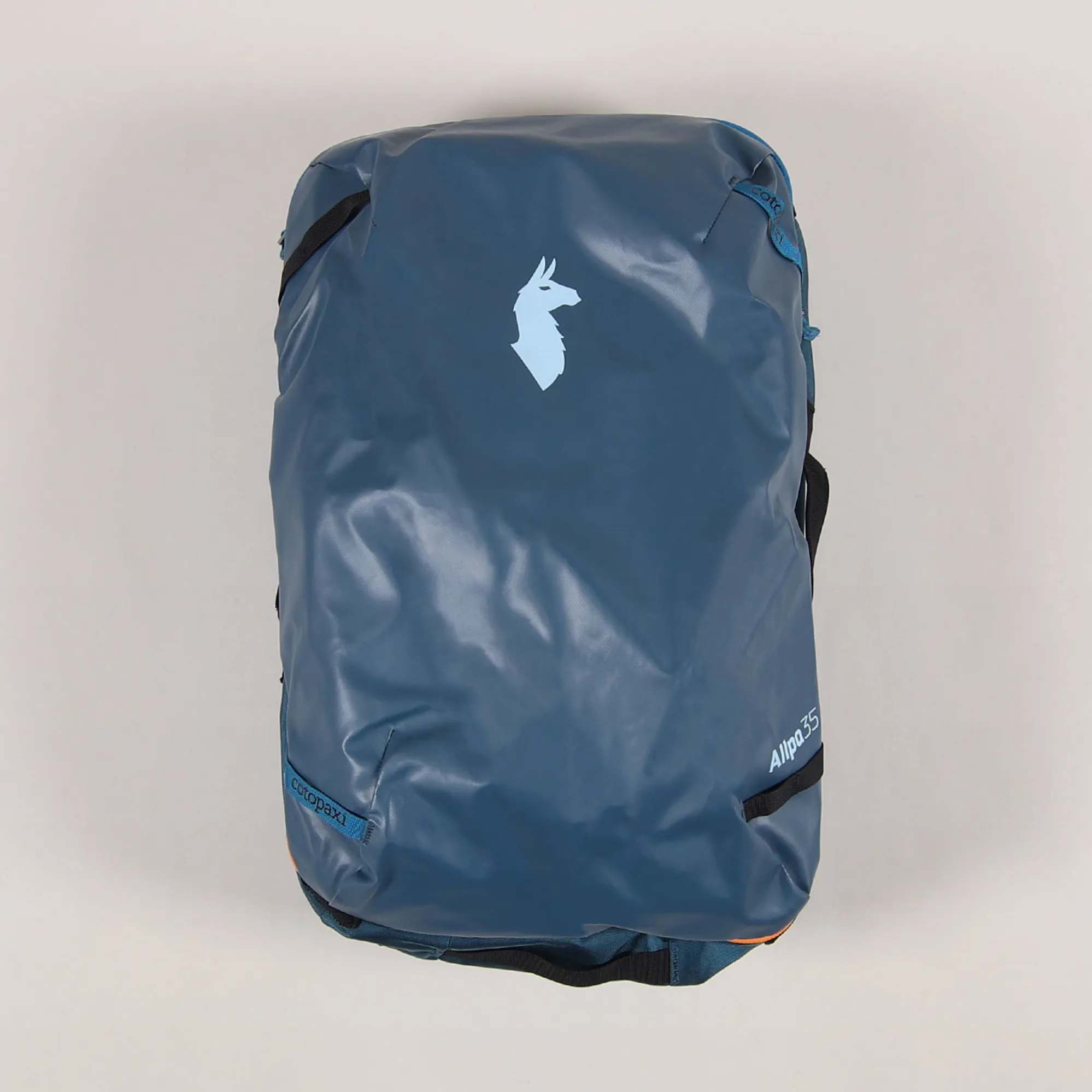 cotopaxi allpa 35 indigo 42L Travel Pack lined laptop sleeve protects your tech Cotopaxi Allpa 35L Travel Pack,