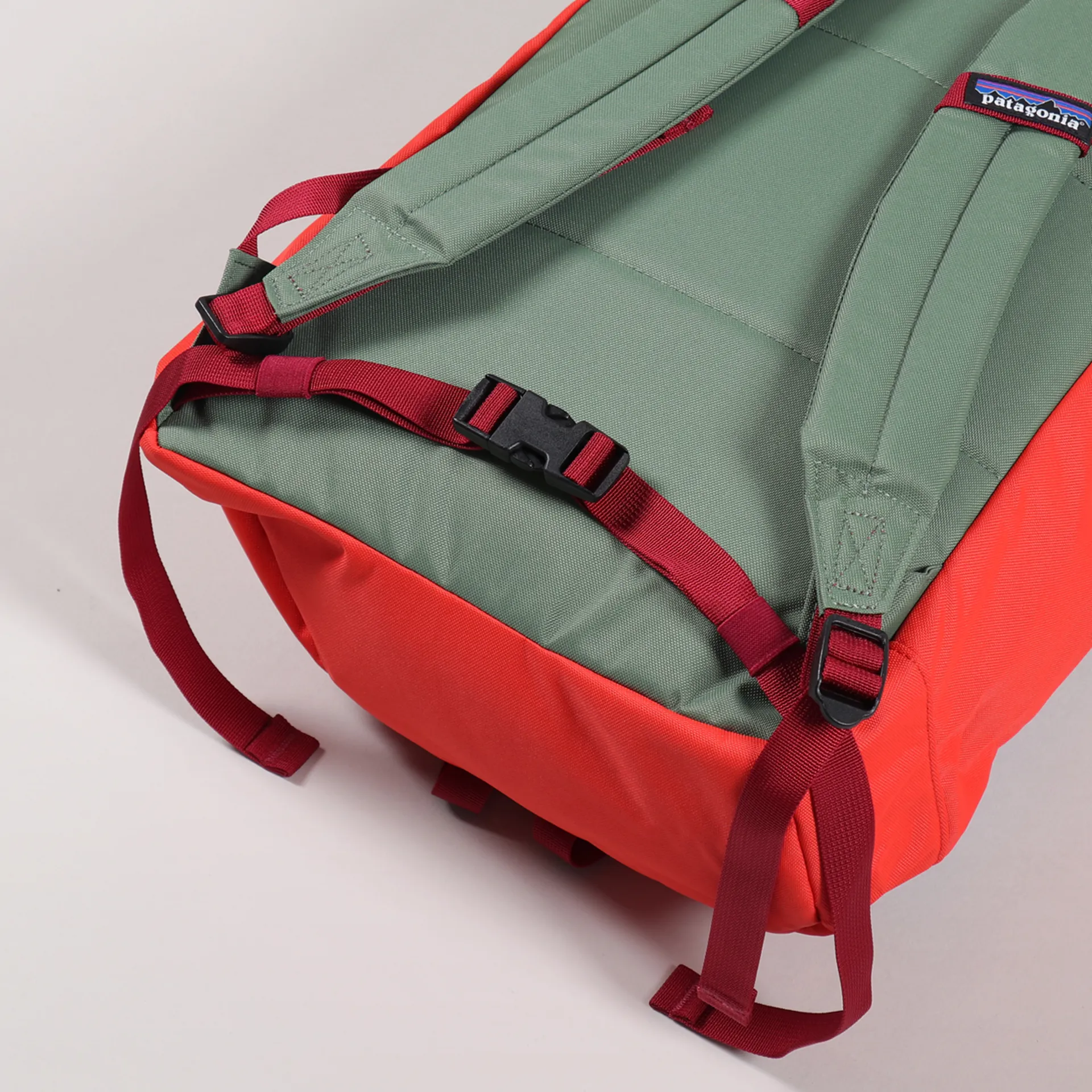 Patagonia Arbor Classic Pack 25L Patchwork Catalan Coral Red