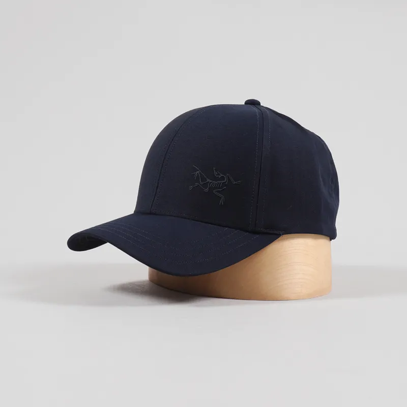 Arcteryx Bird Cap Carbon Moon