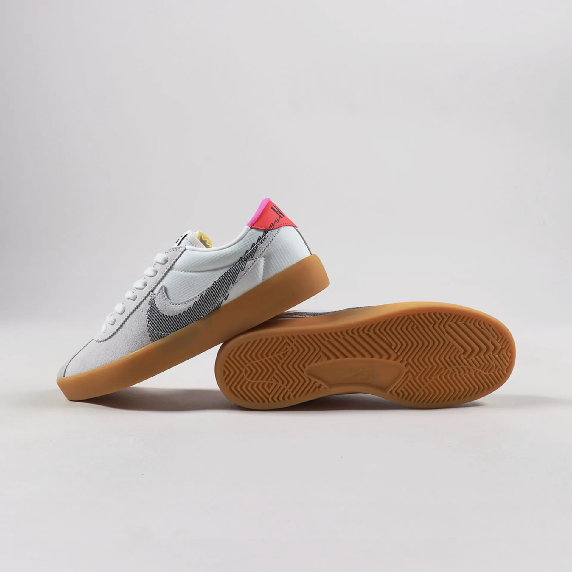 Nike SB Mens Ripstop Bruin React Shoes Summit White Black