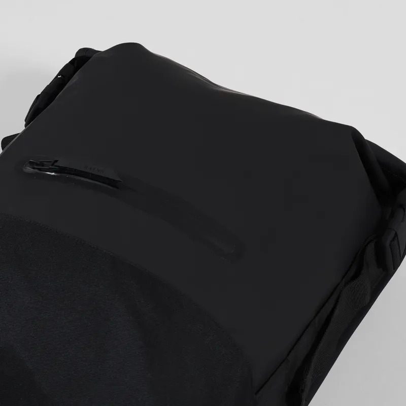 Rains Buckle Rolltop Rucksack Black-3