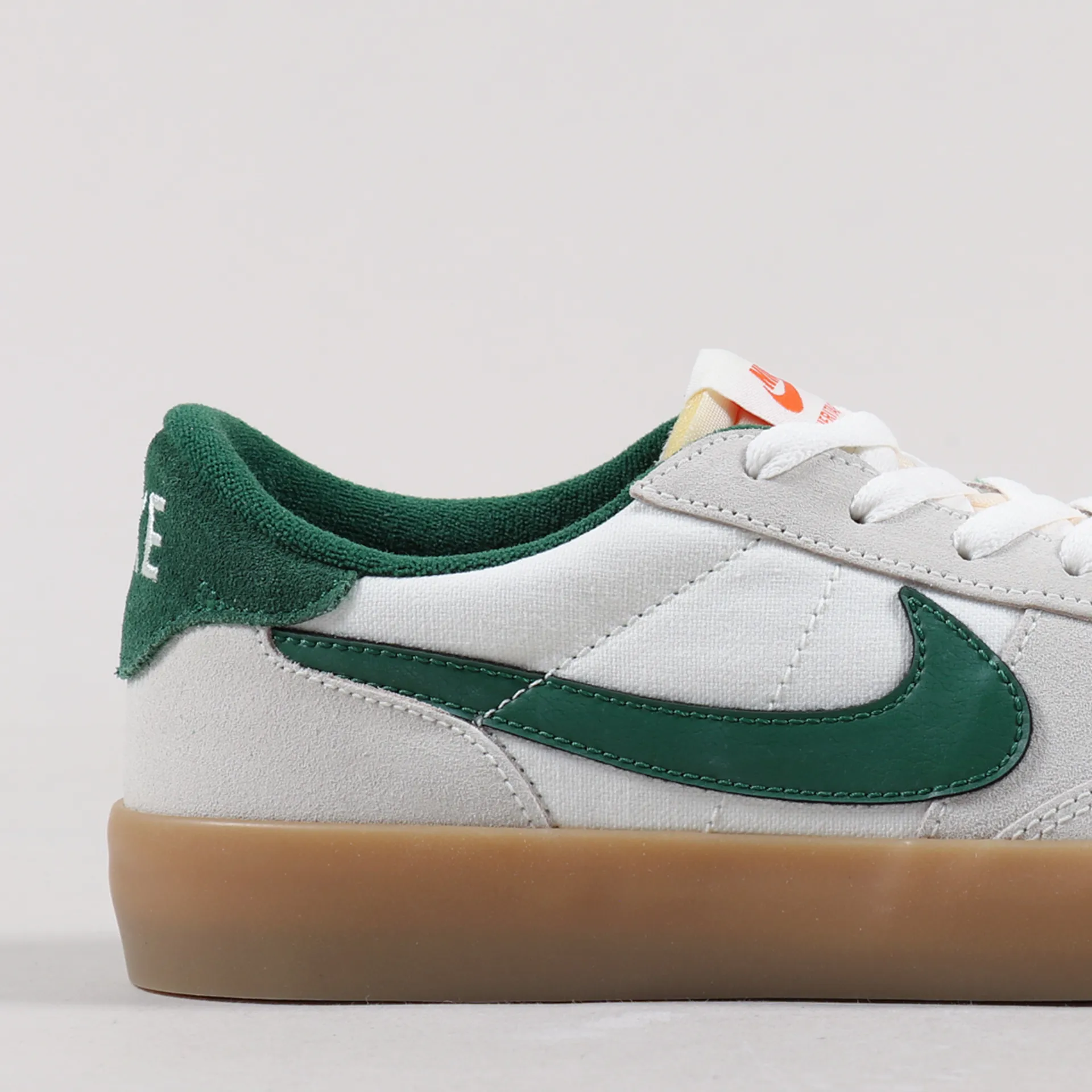 Nike SB Mens Heritage Vulc Premium Shoes Sail Gorge Green