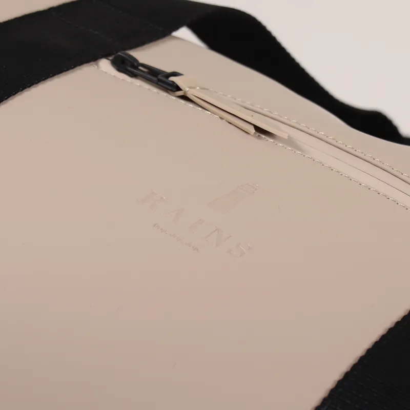 Rains Gym Bag Beige-3