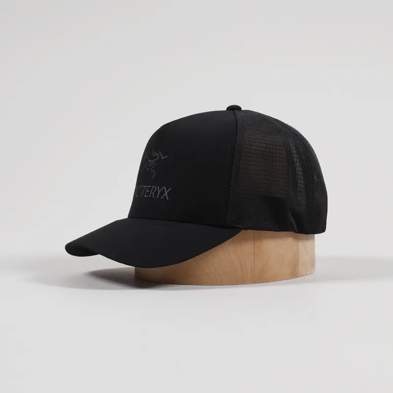 Arcteryx Mens Outdoor Logo Trucker Hat Trucker Cap Black