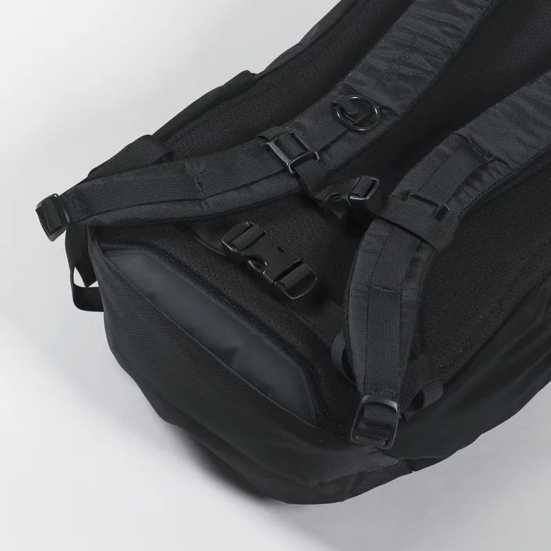 Arcteryx 26 Backpack Black-4