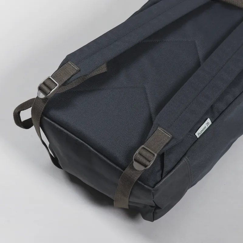 Lowe Alpine Pioneer 26 Pack Ebony-3