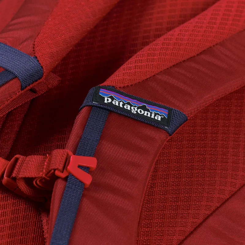 Patagonia Refugio Pack 28L Classic Red-7