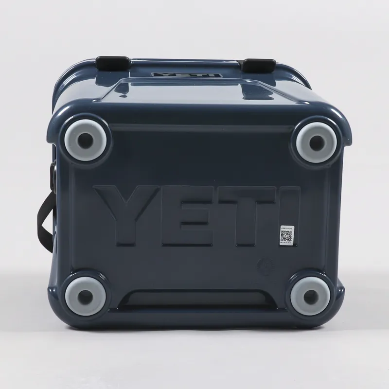YETI Roadie 24 Navy-3