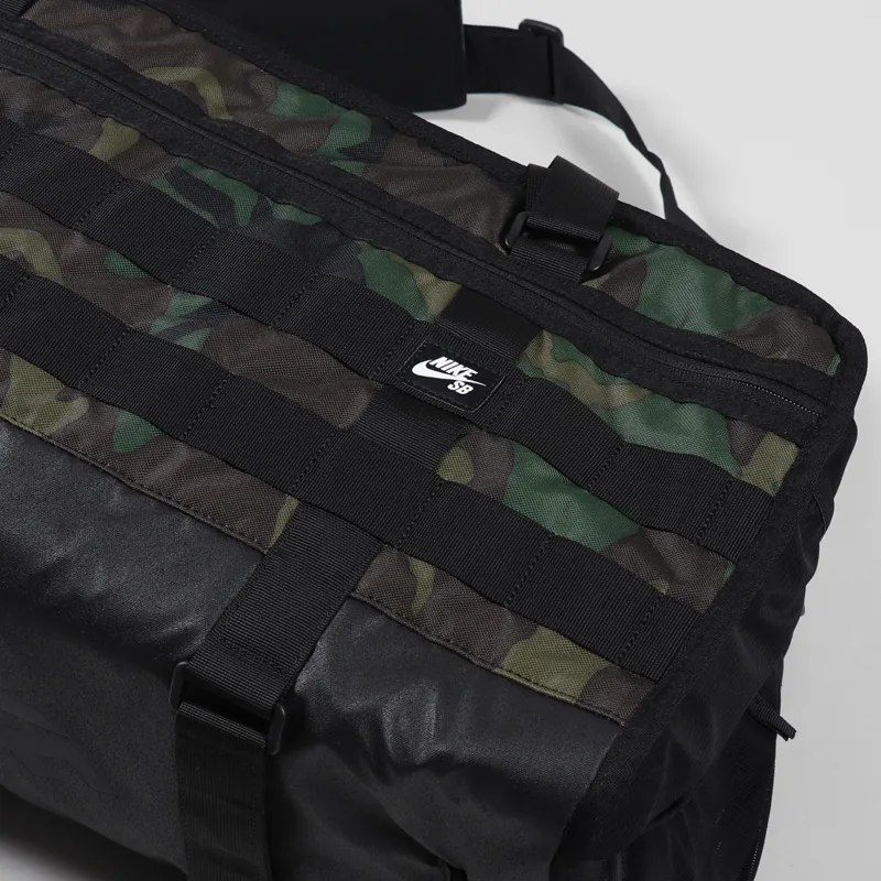 Nike SB Mens Luggage RPM Duffle Bag Camo Black White