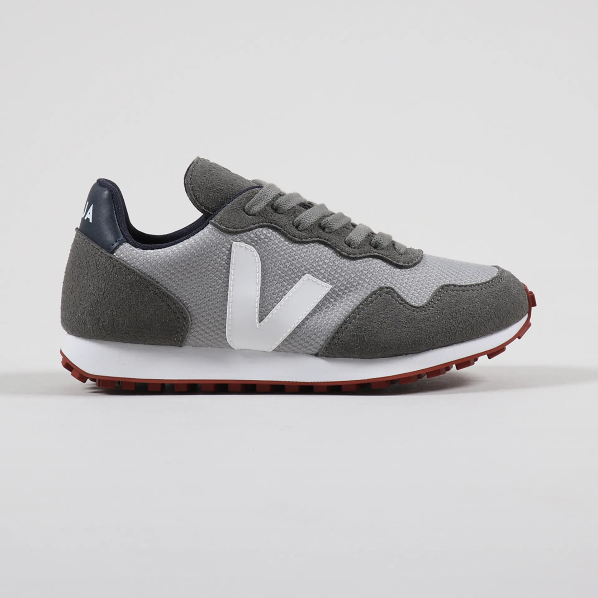 Veja Womens SDU B-Mesh Vegan Shoes Silver White Nautico