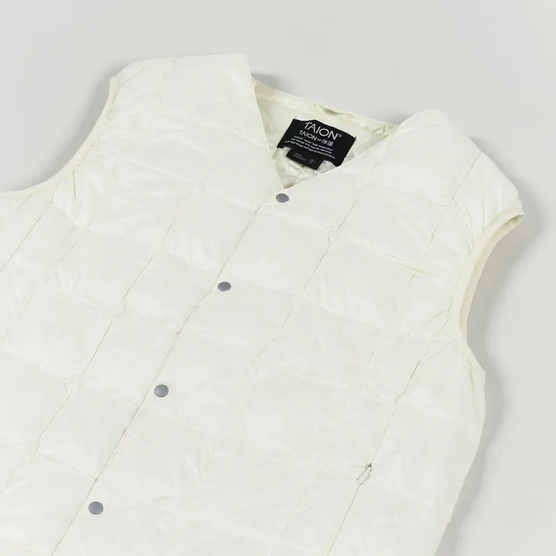 Taion V Neck Button Down Vest Off White-3
