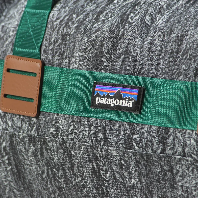 Patagonia Arbor Duffel 30L Bag Forestland Black Green-1