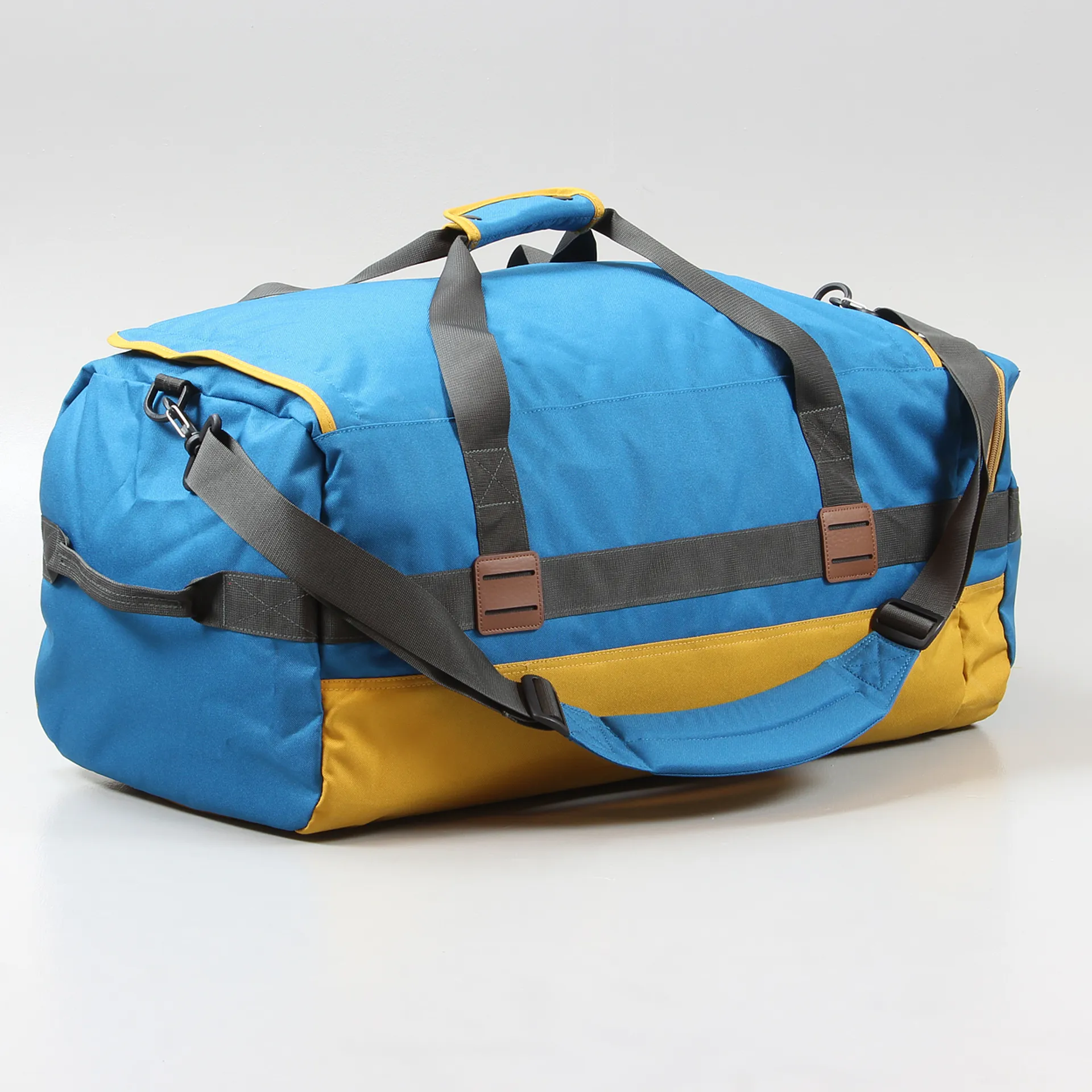 patagonia arbor 60l duffel bag Black Hole – Worn Wear® In addition to a waterproof and breathable membrane Patagonia Arbor Duffel 60L Navy