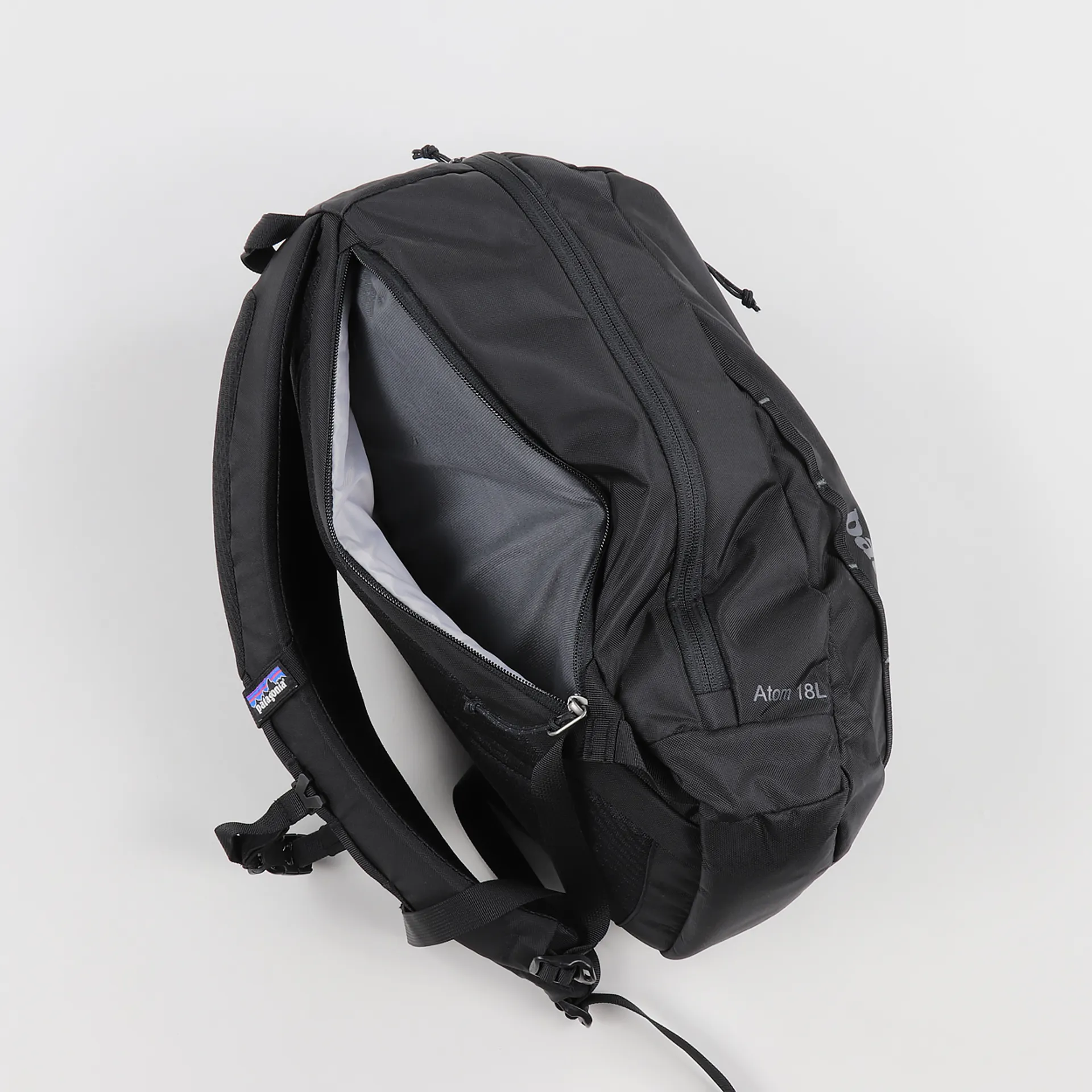 Patagonia Atom Pack 18L Black