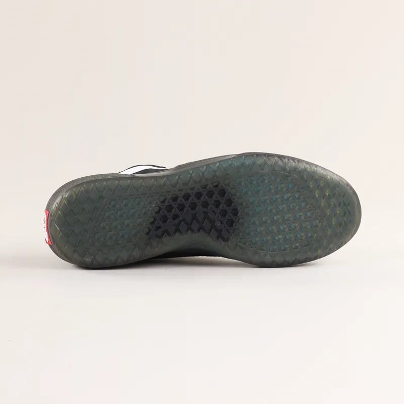 Vans AVE Pro Shoes Black White-8