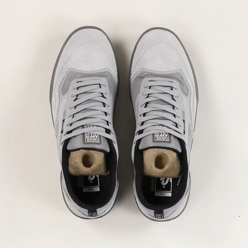 Vans AVE Pro Shoes Reflective Grey-6