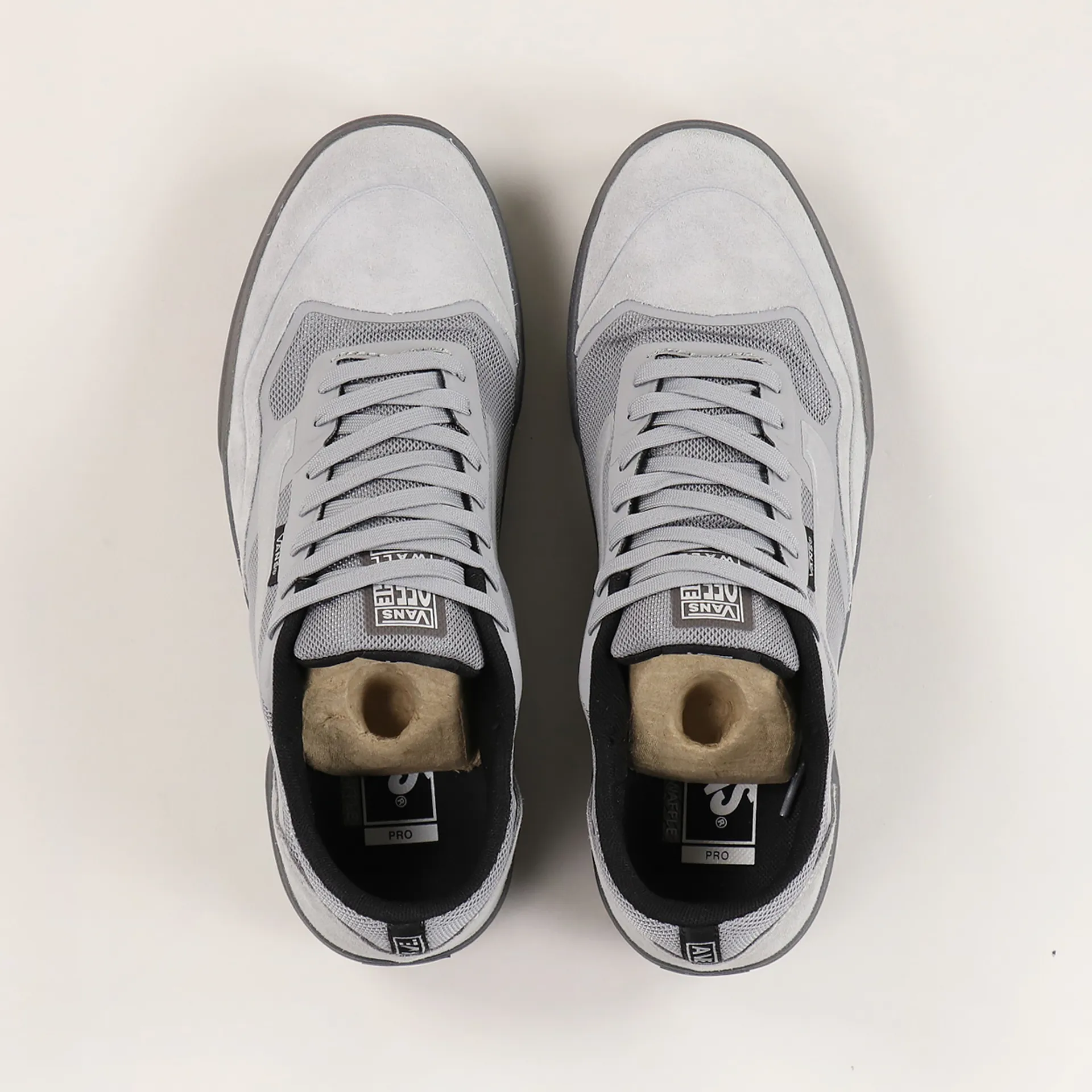 Vans Ave Pro 1 Reflective Gray Men 7 Size Skateboarding Suede 112025 Vans Ave Pro Grey Reflective for sale | eBay main image 3