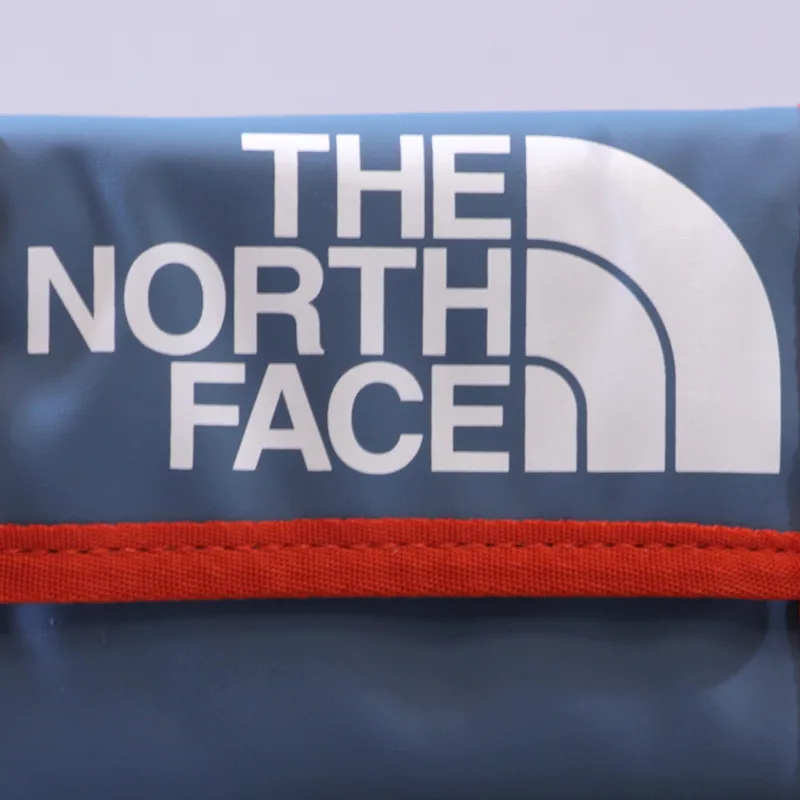 The North Face Base Camp Wallet Blue Red-1