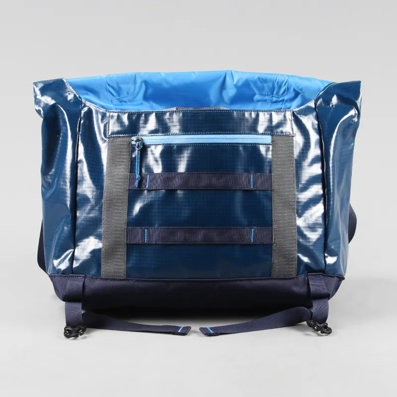 Patagonia Black Hole Mini Messenger 12L Bag Underwater Blue-2