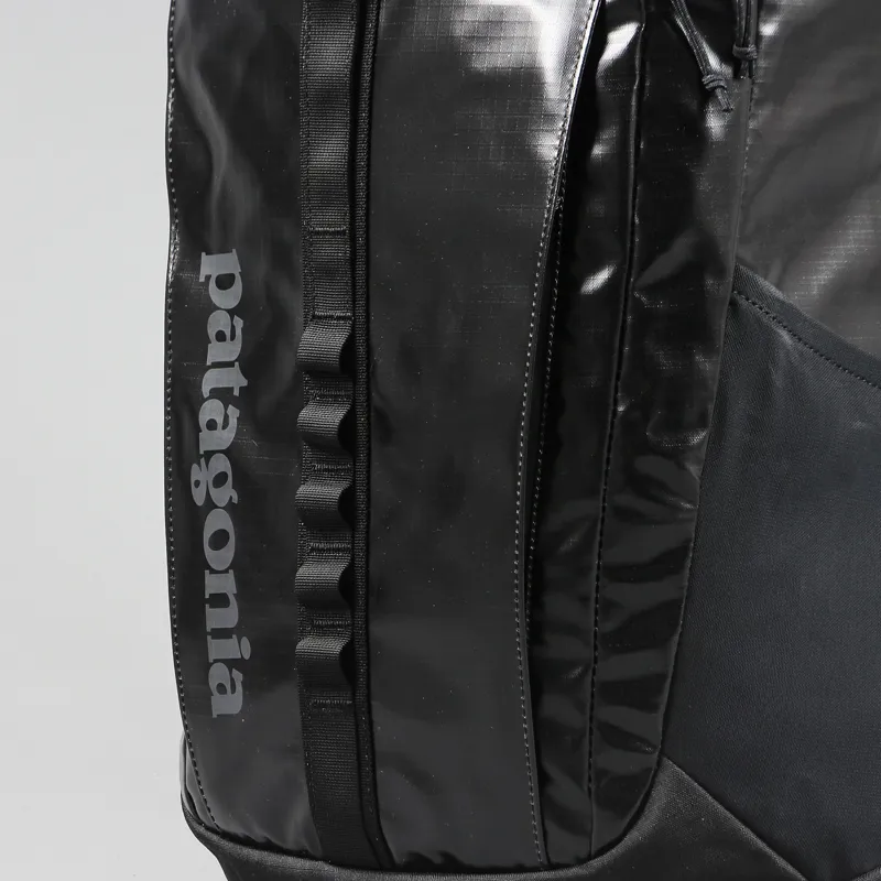 Patagonia Black Hole 25L Pack Black-1