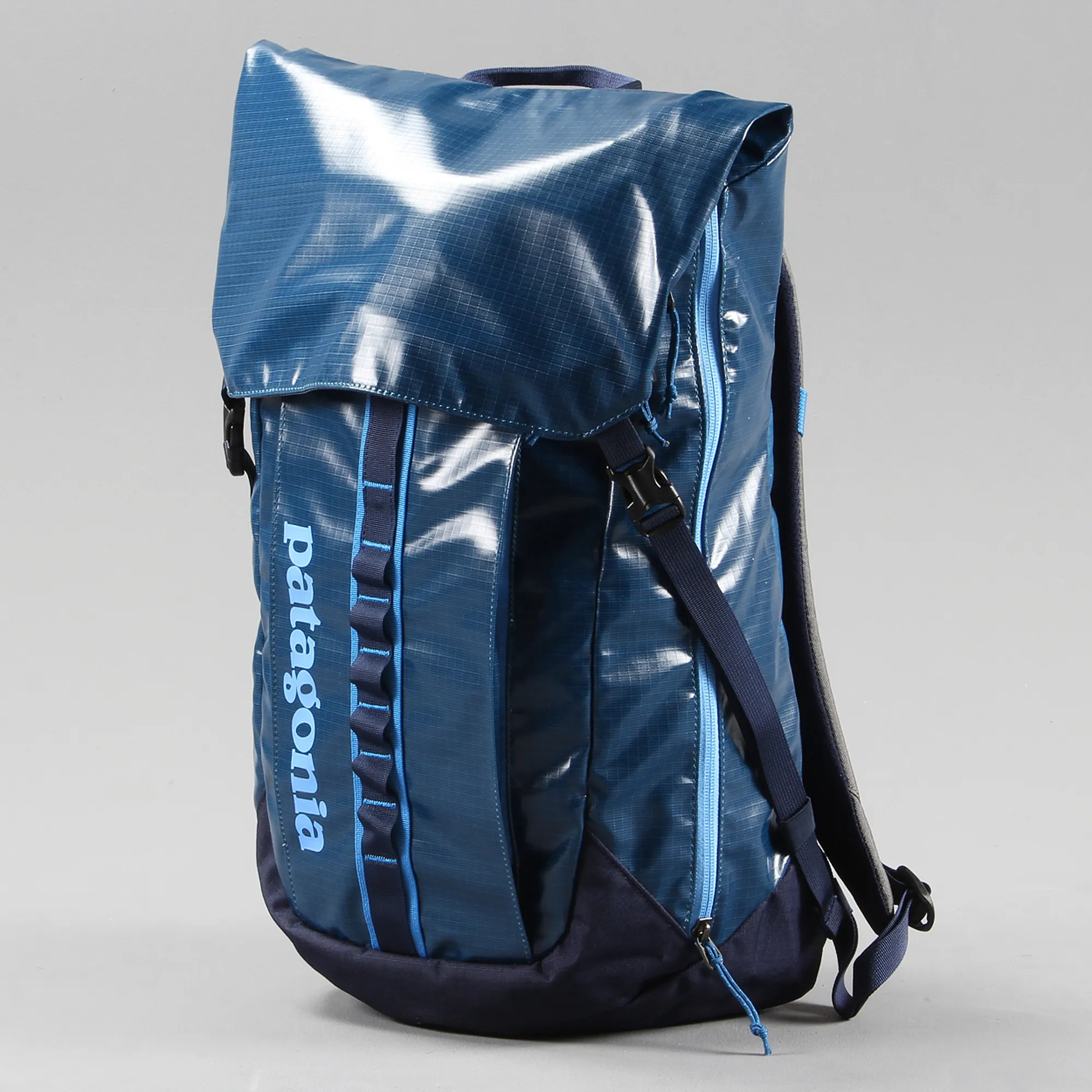 Patagonia Unisex Black Hole 32L Pack Underwater Blue Rucksack Bag Patagonia Unisex Black Hole 32L Pack Underwater Blue Rucksack Bag