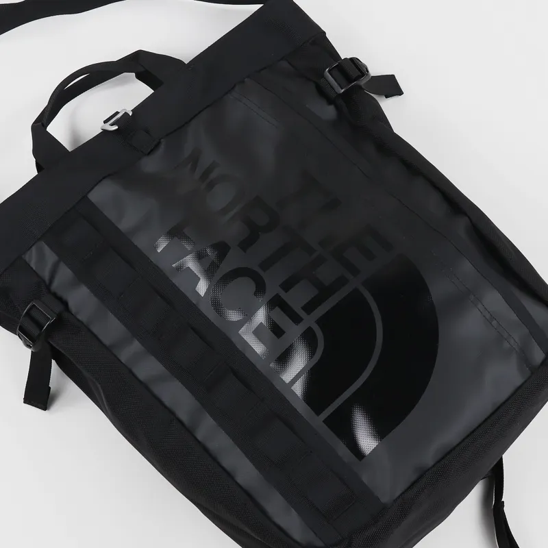 The North Face Base Camp Tote Bag Black-1