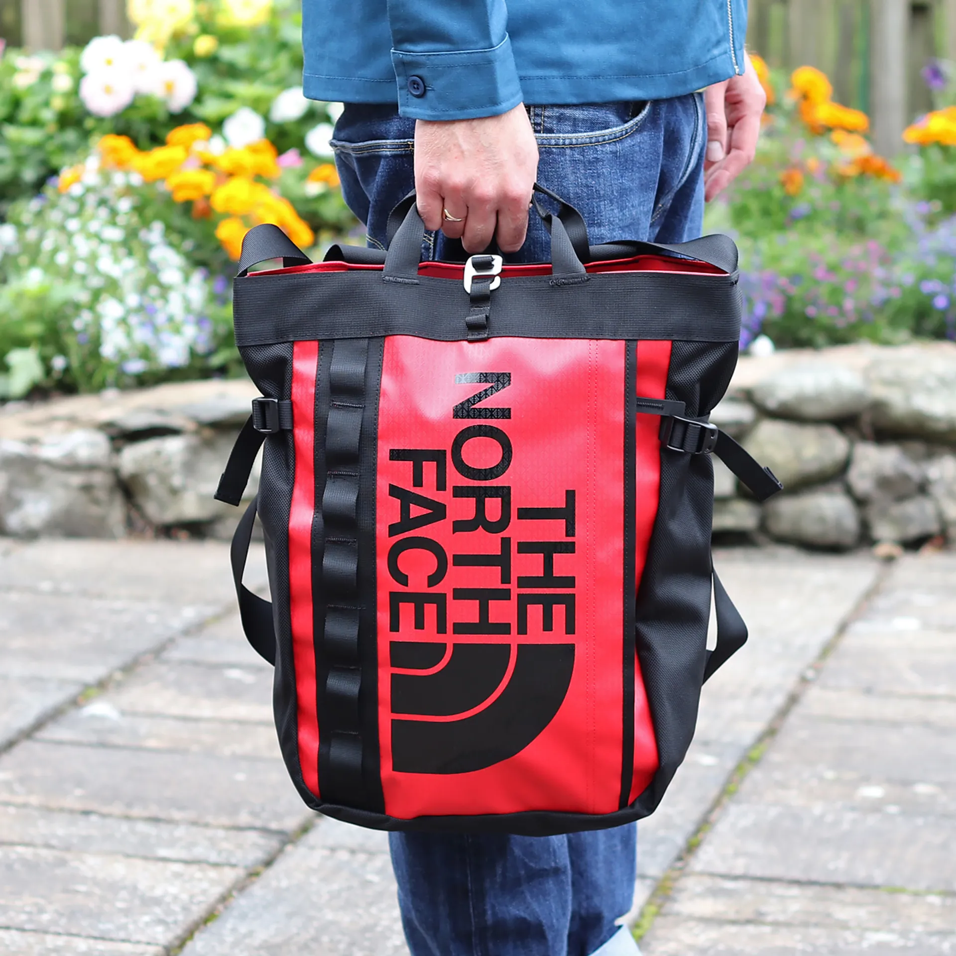north face heritage berkeley tote backpack The Outdoor Kids Bag 19L Children Element This bag offers plenty of room for essentials and everyday belongings Buy The North Face Black