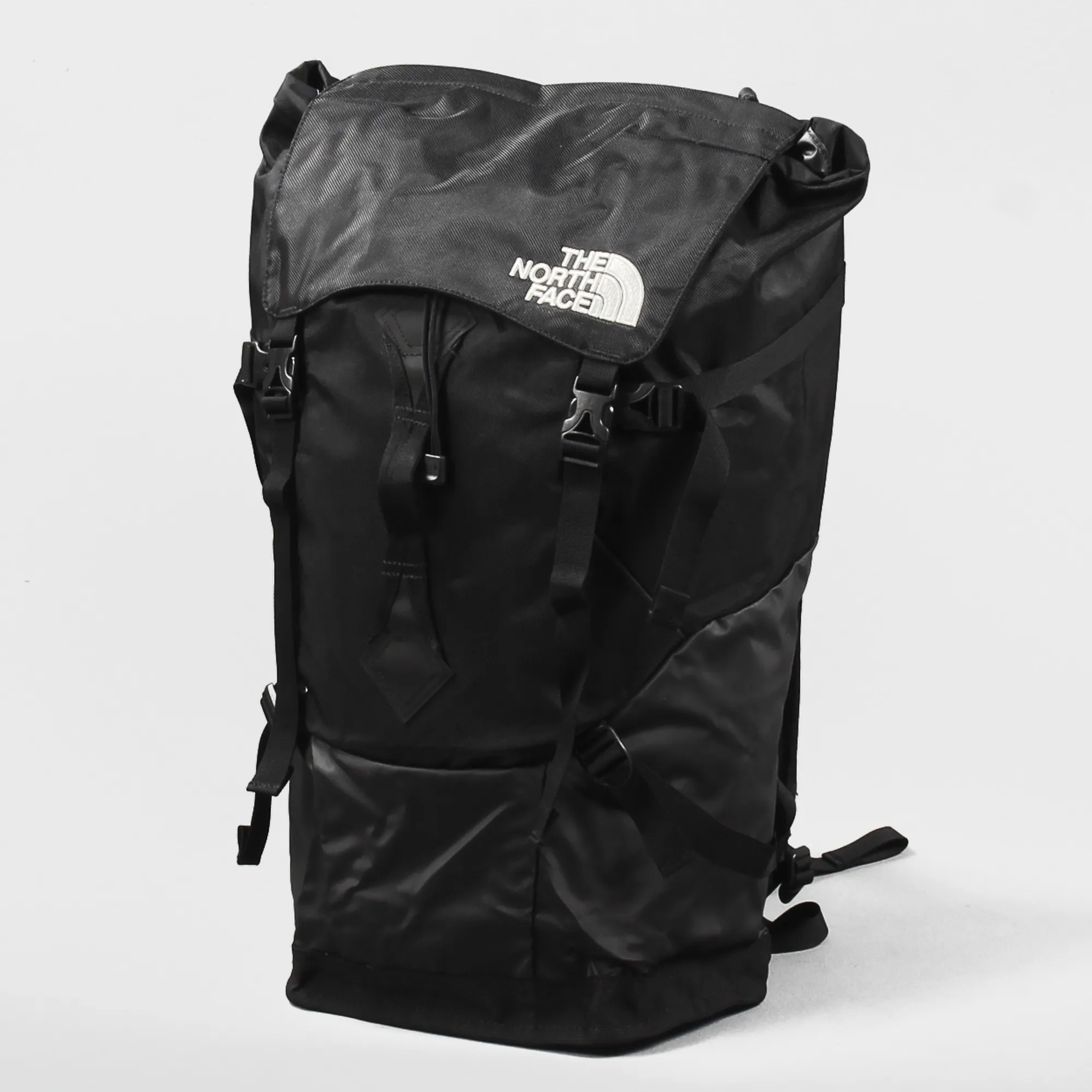 north face backpack mountain The Timber Black Stalwart has articulated shoulder straps The North Face - All
