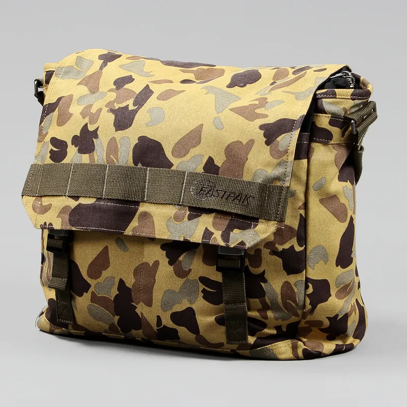 Mens camo bag top