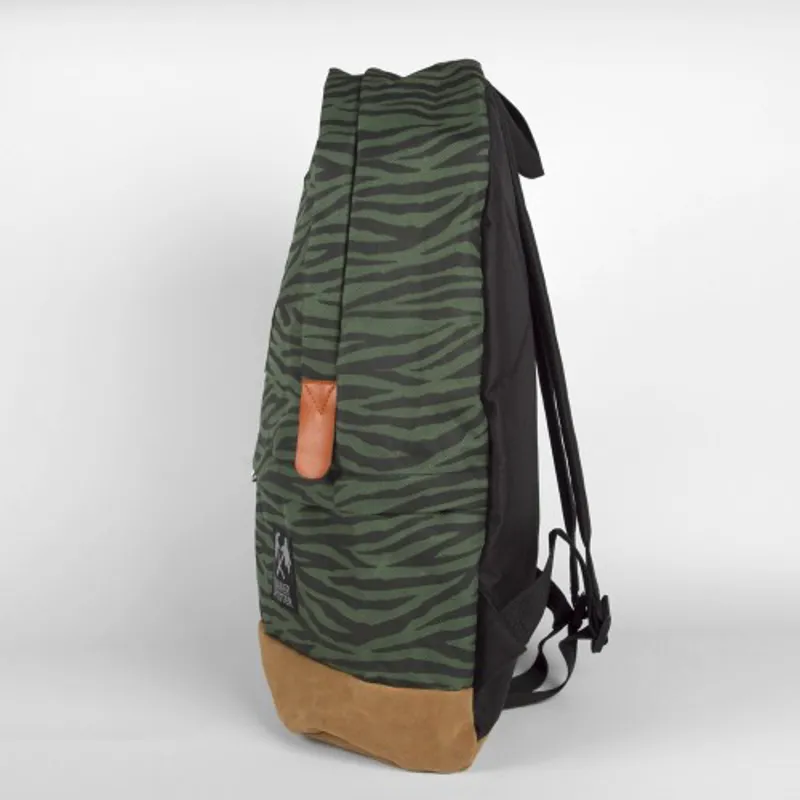 Trainer Spotter Daypack - Tiger Green-2